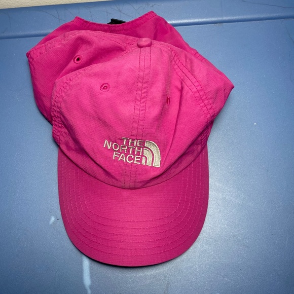 The north face pink cap one size fit all - Picture 3 of 5